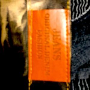 Mens fashion jean, brand new never worn